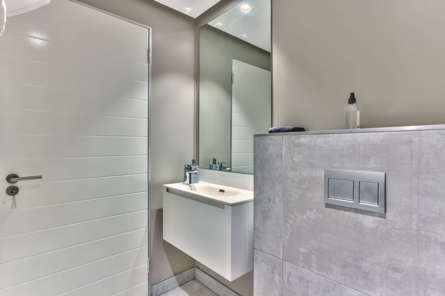 2 Bedroom Property for Sale in Cape Town City Centre Western Cape